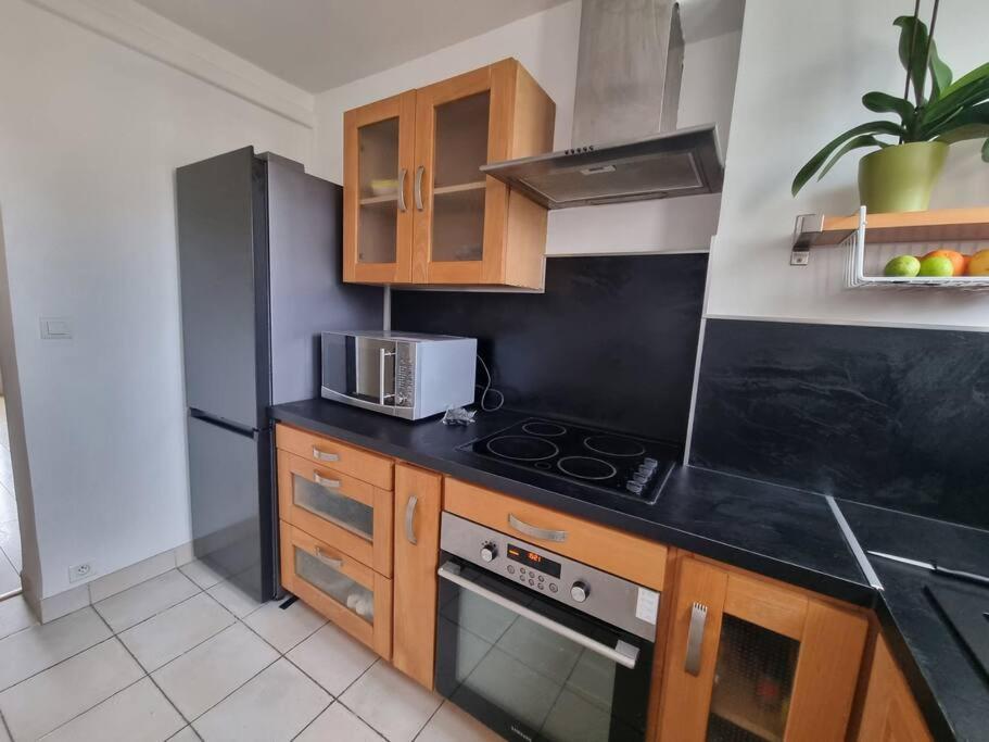Appartement Cosy Proche Du Tram Montpellier Exteriör bild